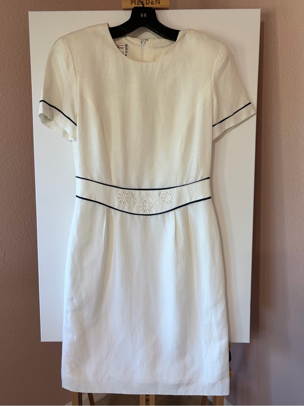 Vintage Talbots Linen Rayon Sheath Dress Size 4 White Navy Piping Made in USA